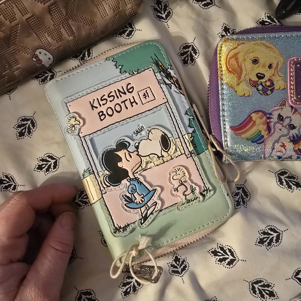 Loungefly Peanuts Kissing Booth Wallet - Blue and Green